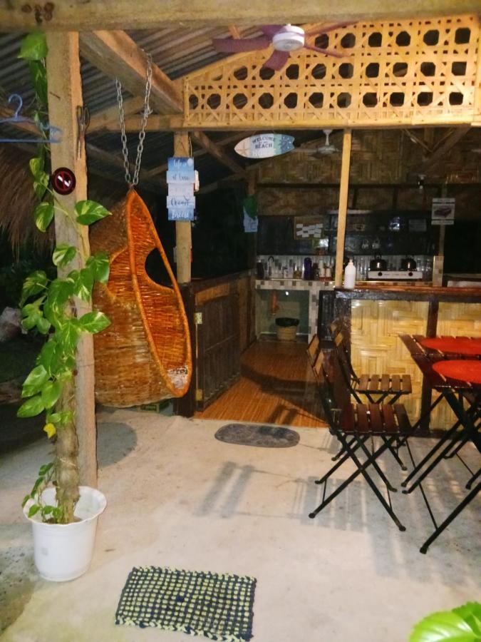 Weeroona Huts Homestay Pacifico San Isidro  Экстерьер фото