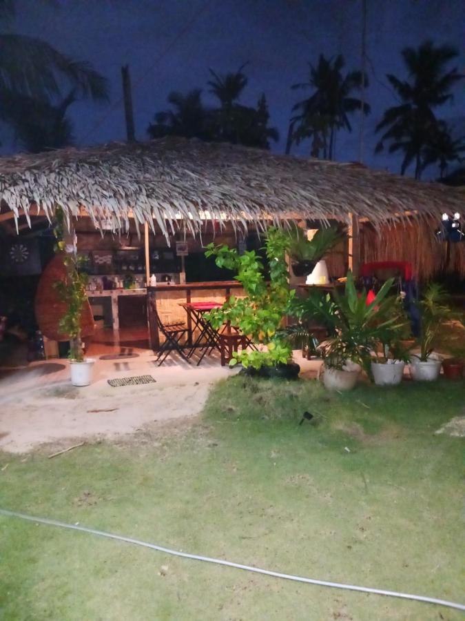 Weeroona Huts Homestay Pacifico San Isidro  Экстерьер фото