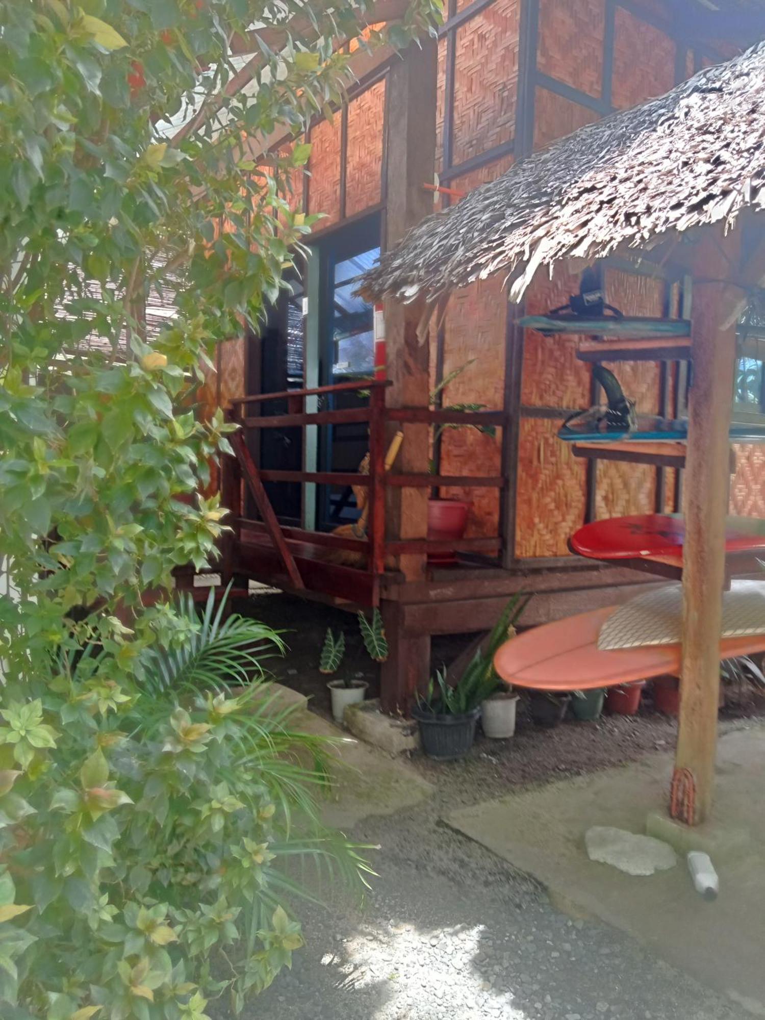 Weeroona Huts Homestay Pacifico San Isidro  Экстерьер фото
